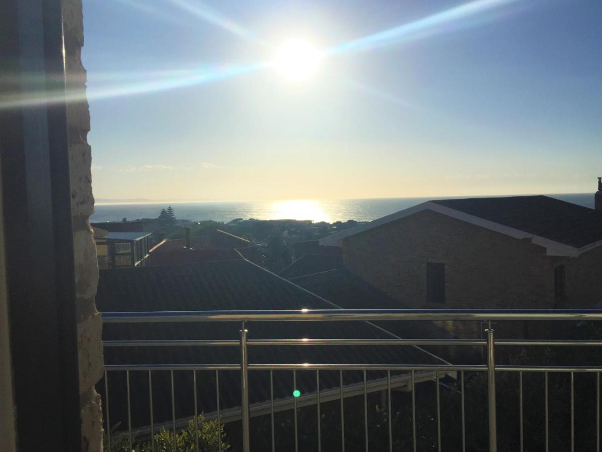 The Lookout Deck - Near Secrets Beach Hotel Jeffreys Bay Exterior photo